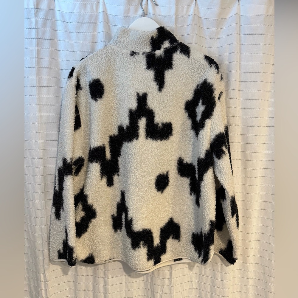 H&M Oversized Black and White Quarter Zip Sherpa Size Medium - Picture 7 of 7